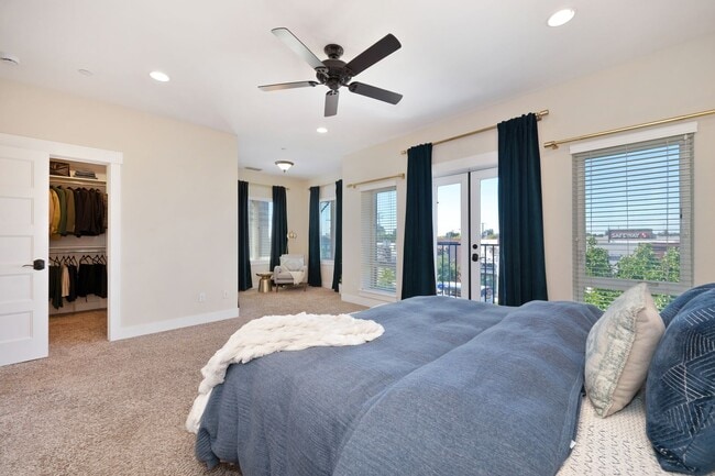 Building Photo - 3 bedroom | 2.5 bathroom | Crocker Village Brownstone