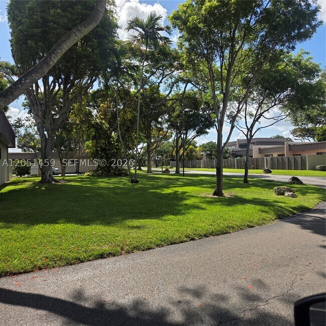 Building Photo - 7412 SW 105th Pl