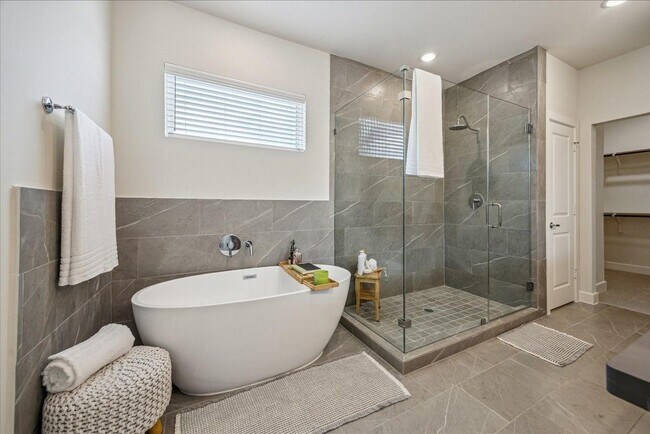 Building Photo - 1508 Colonial Gorge Dr