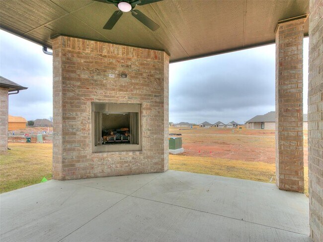 Building Photo - 13408 Lisbon Ave