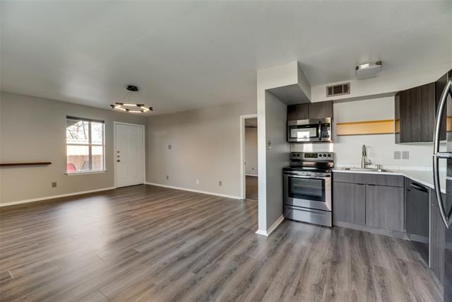 Building Photo - 4817 Reiger Ave