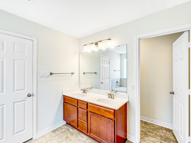 Building Photo - 3319 Taurus Sky