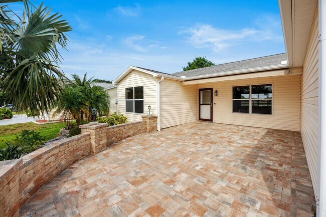 Building Photo - 1228 Carvello Dr