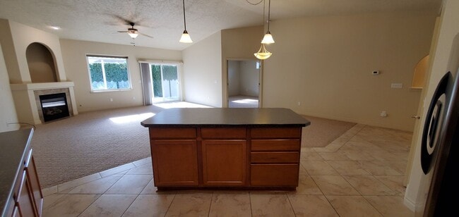 Building Photo - 9616 Vincenzo Dr