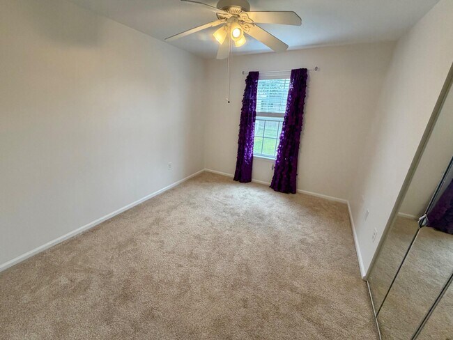 Building Photo - 113 Broadleaf Pl