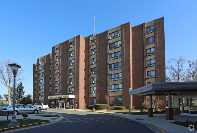 Primary Photo - Catoctin View Apartments