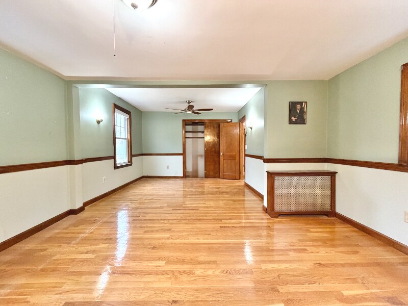 Building Photo - 26-28-28 Howard St