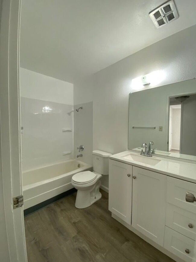 Building Photo - Completely Remodeled Colton Condo in Gated...