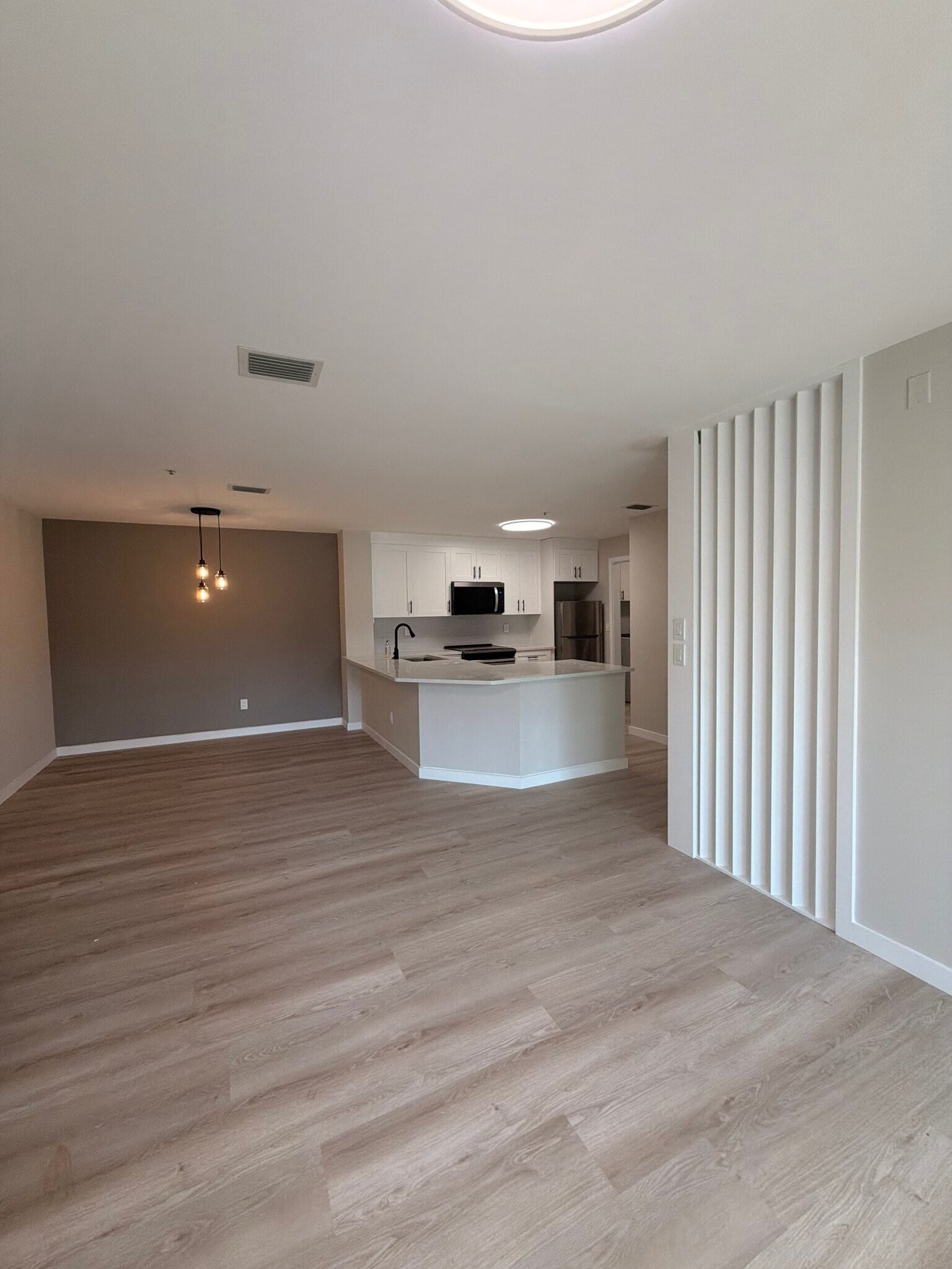 Building Photo - 4002 Crockers Lake Blvd