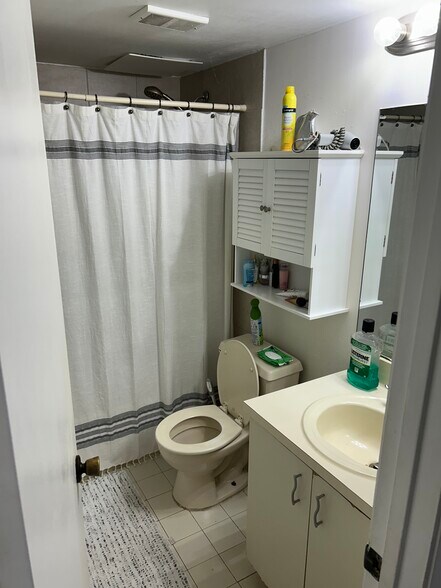 Building Photo - 8600 SW 212th St