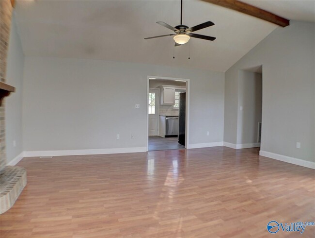 Building Photo - 112 Suddith Ln