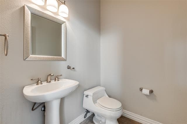 Building Photo - 9 Stonebriar Ct