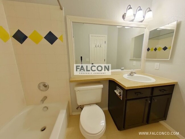 Building Photo - 16227 Windy Creek Dr