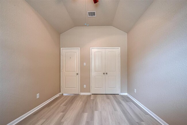 Building Photo - 18302 Red Oak Manor Ln