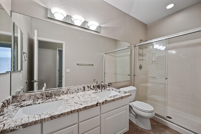 Building Photo - 6057 E Campo Bello Dr