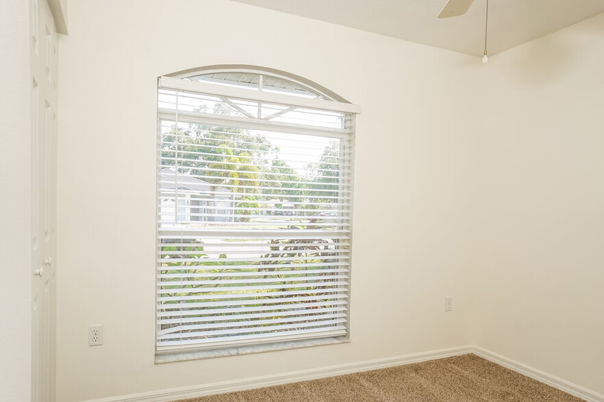 Building Photo - 4638 Breezy Pines Blvd