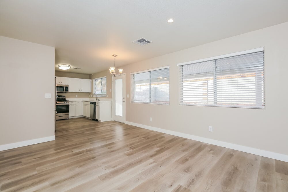 Building Photo - 4375 Coyote Crest Ct
