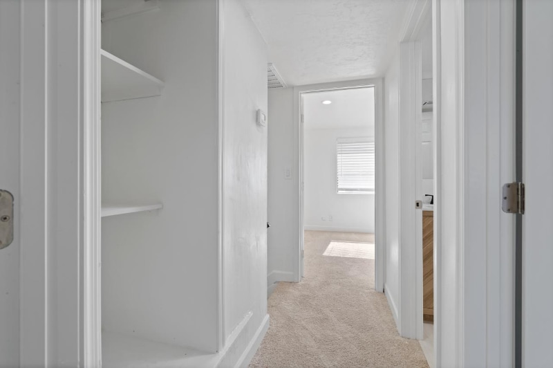 Building Photo - 2304 N 10th Ave