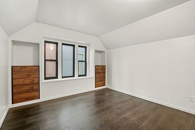 Building Photo - 9222 35th Ave SW