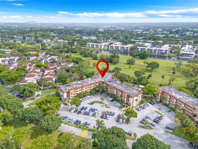 Building Photo - 6100 S Falls Cir Dr