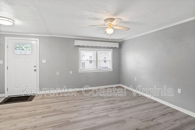 Building Photo - 2319 Jamestown Ave