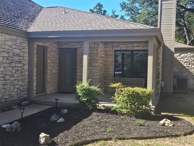 Building Photo - 349 Fantail Loop