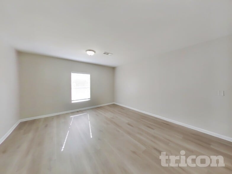 Building Photo - 623 Walston Ln