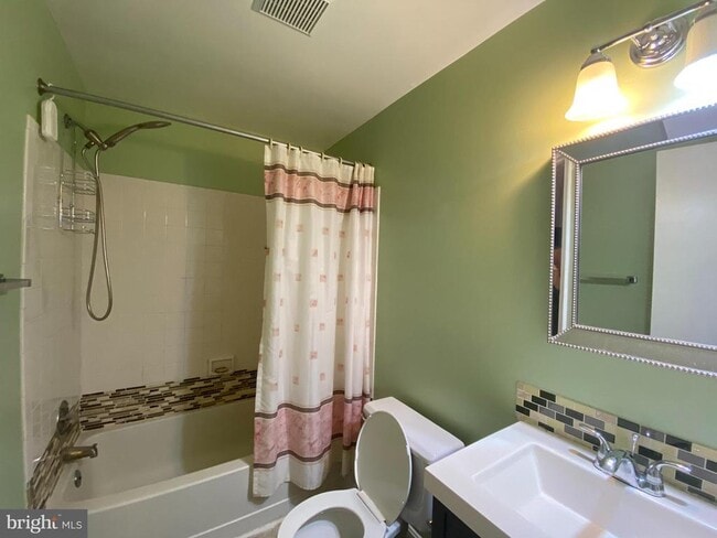 Building Photo - 10523 Polk Square Ct