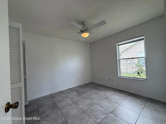 Building Photo - 3506 Egret Dr