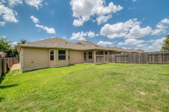 Building Photo - 7400 Longford Trail