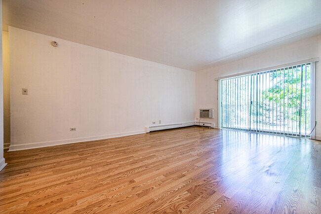 Building Photo - 1477 N Winslowe Dr