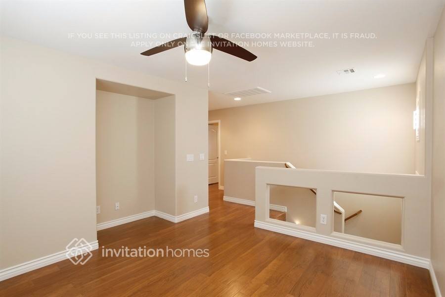 Building Photo - 10541 Danielson Ave