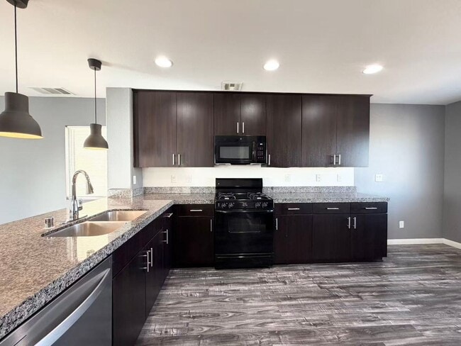 Building Photo - 3828 N Celcius Pl