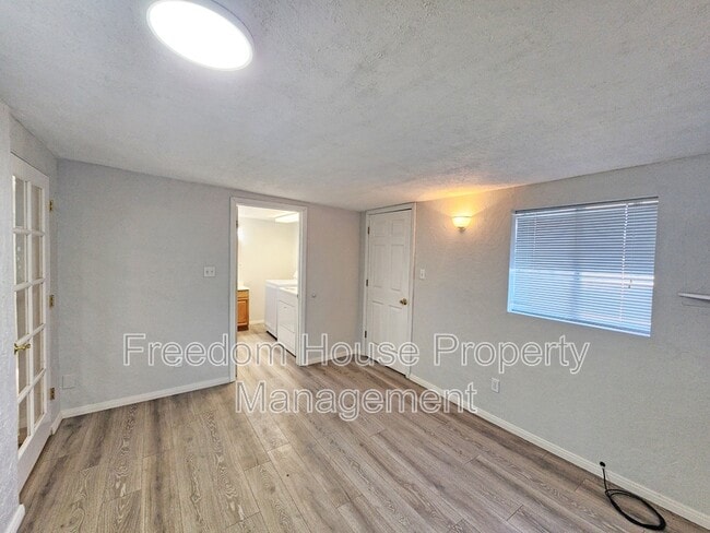Building Photo - 1230 Windy Ln
