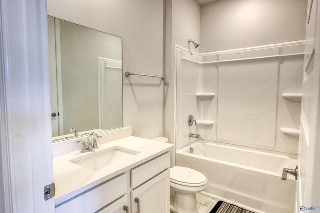 Building Photo - 102 Clift Crk Dr