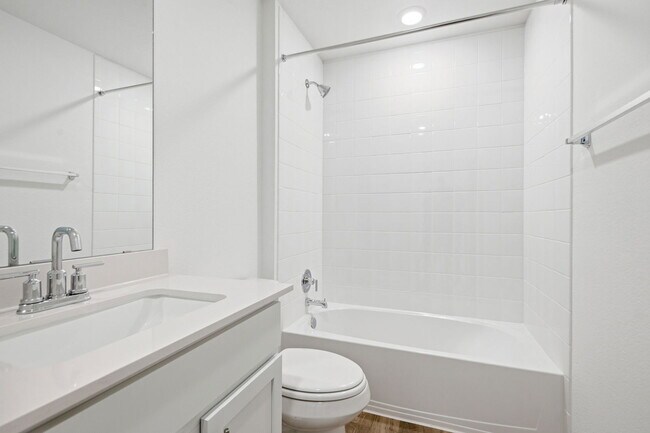 Building Photo - 1904 Marlin Spike Dr