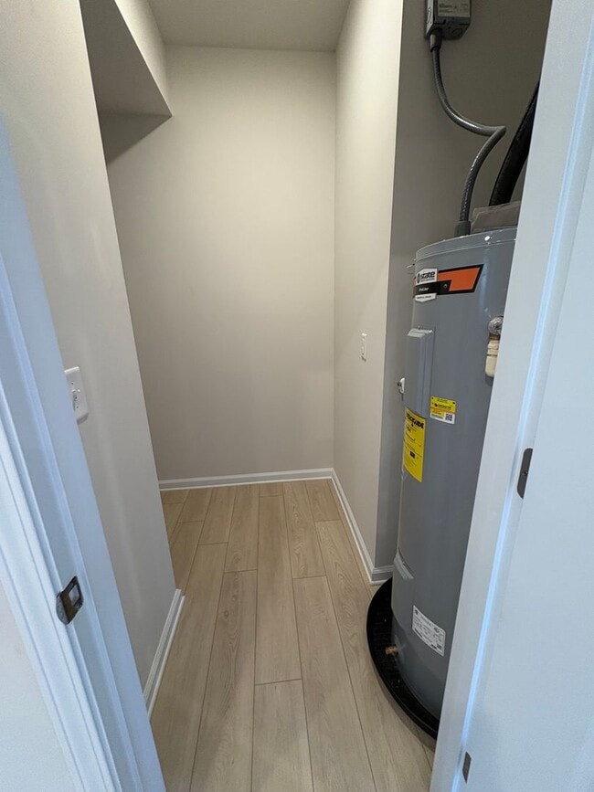 Building Photo - 3 Bedroom 2.5  Bath Townhome in Travelers ...