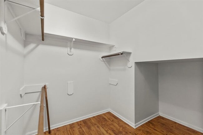 Building Photo - 16927 Fairway Glen Ln