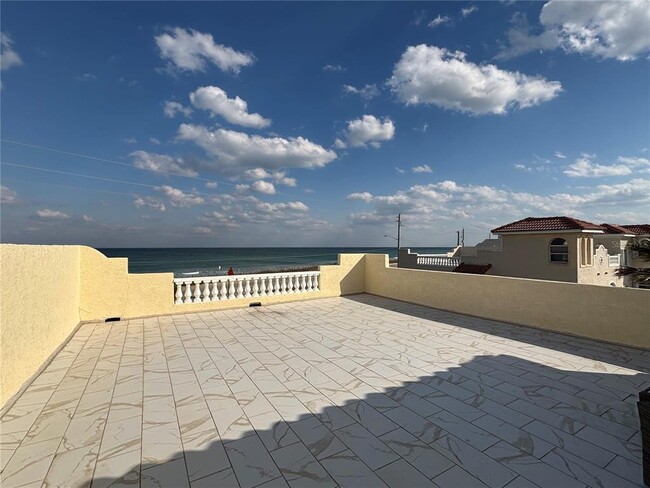 Building Photo - 3074 Ocean Shore Blvd