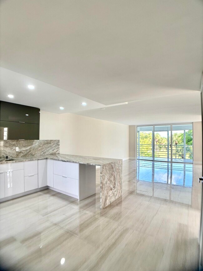 Building Photo - 3960 Oaks Clubhouse Dr