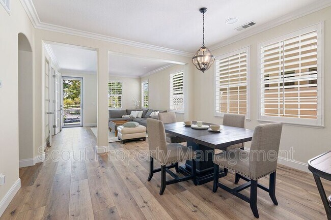 Building Photo - 40149 Balboa Dr