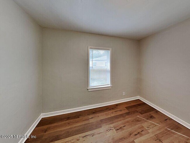 Building Photo - 886 Brandywine St