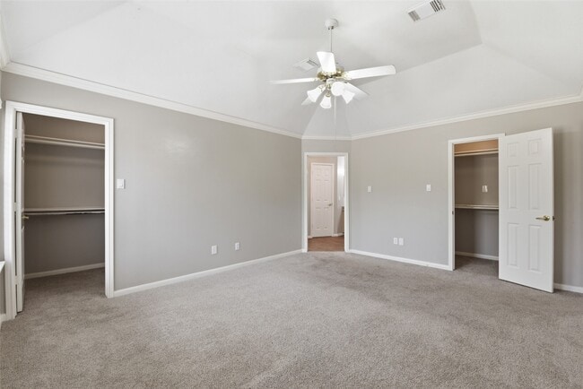 Building Photo - 3327 Shady Glen Ln