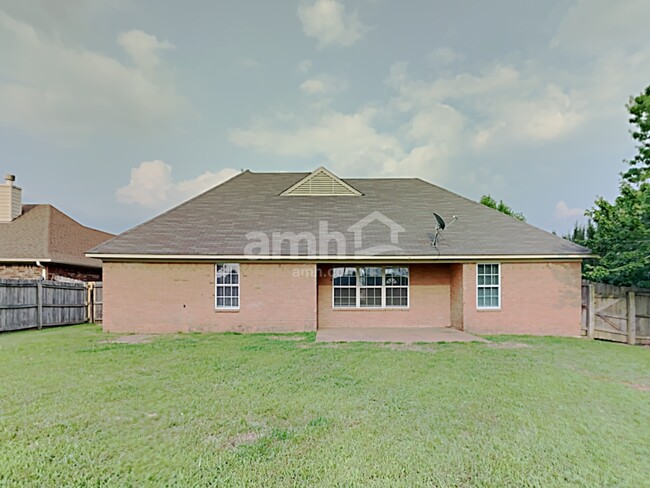 Building Photo - 1375 Siskin Dr