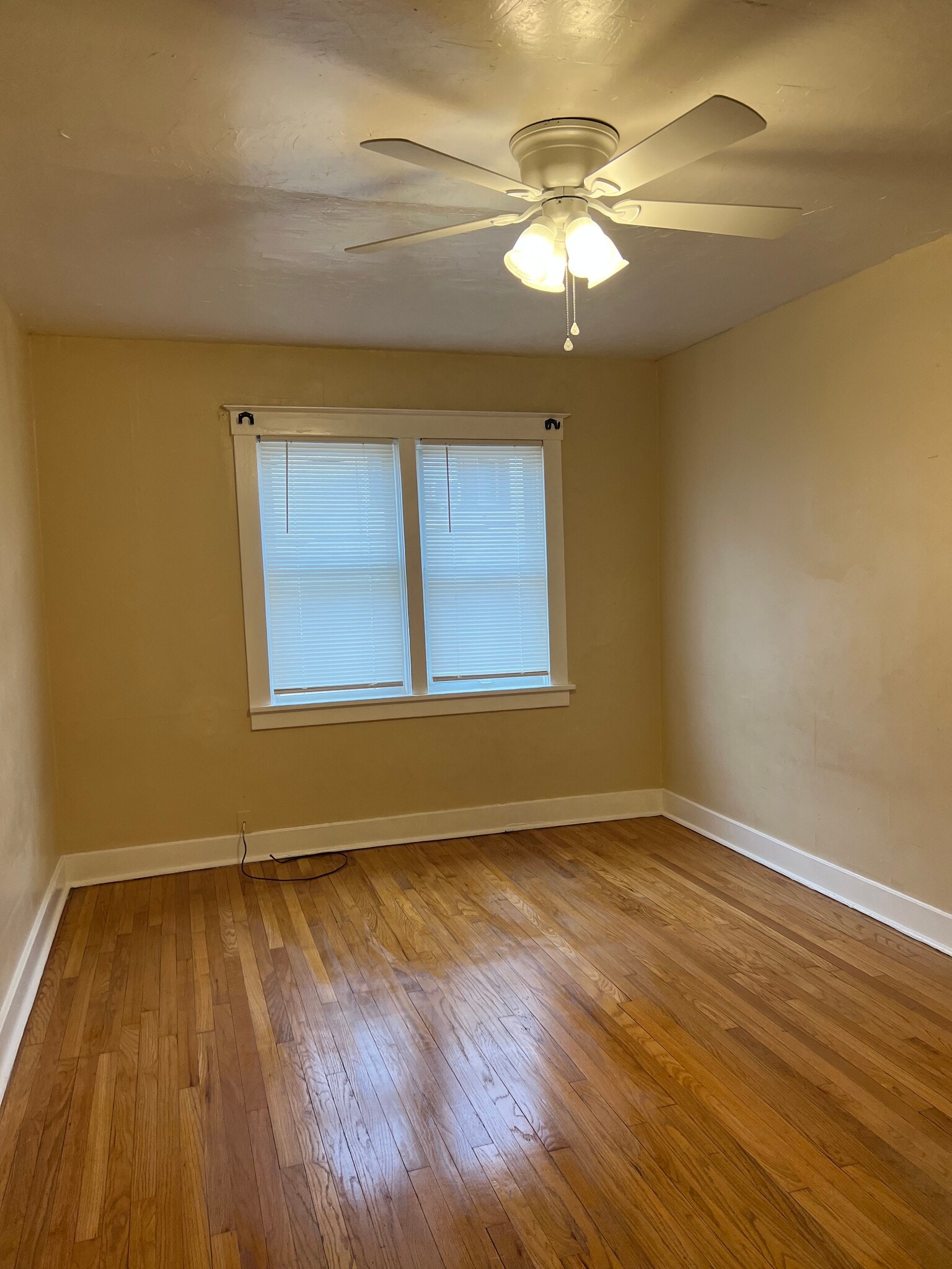 Bedroom #1 - 2904 Espy Ave