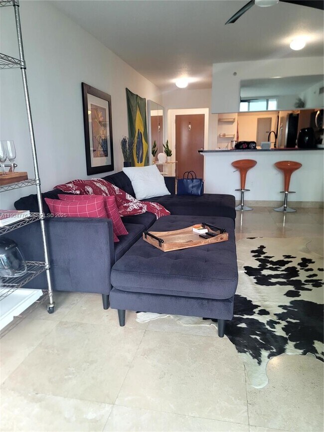 Building Photo - 31 SE 5th St