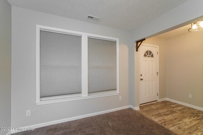Building Photo - 706 New Christman Ln
