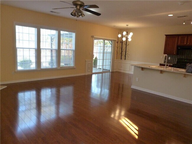 Building Photo - 2091 Deptford Dr