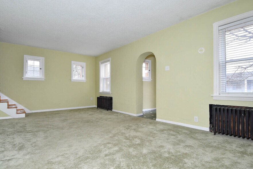 living room - 2144 East Dr