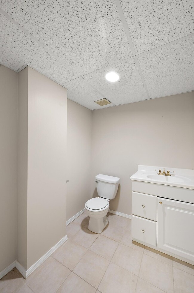 Building Photo - 28849 Hearthstone Dr